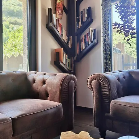 Eigon 포사다 데 발데온